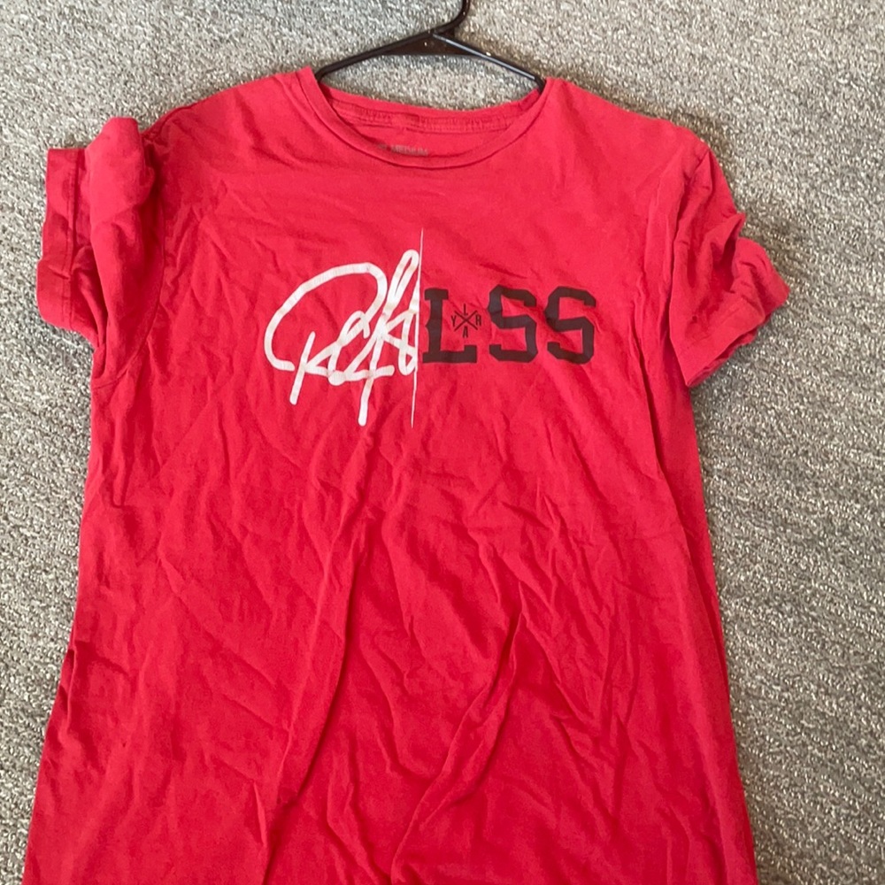 Red t shirt